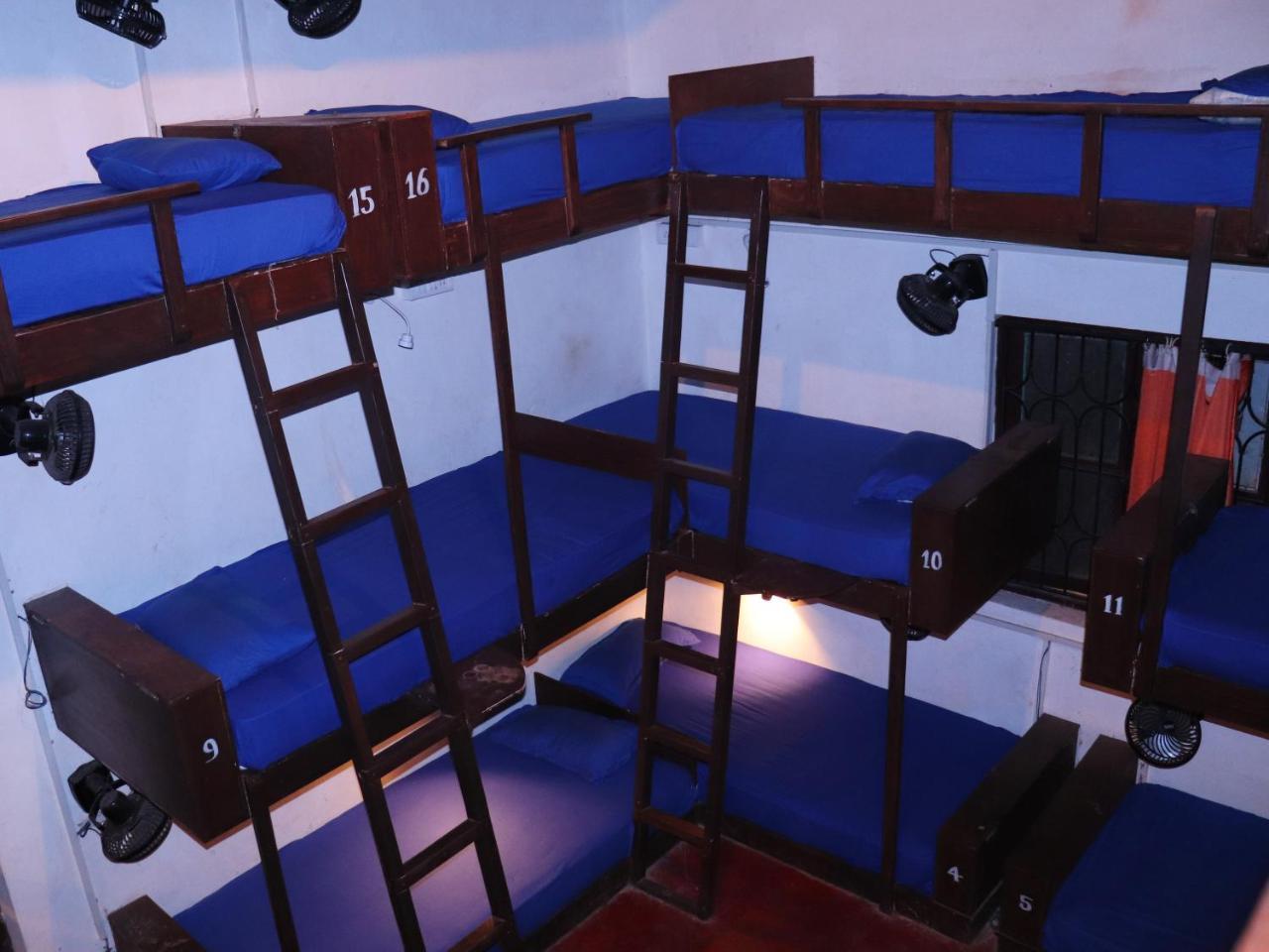 That Crazy Hostel Andzsuna Kültér fotó